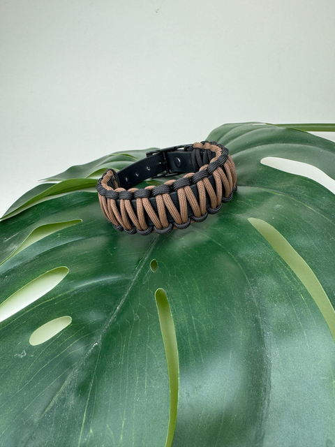 Biothane-Halsband  mit Paracord -  Haselnuss / Schwarz