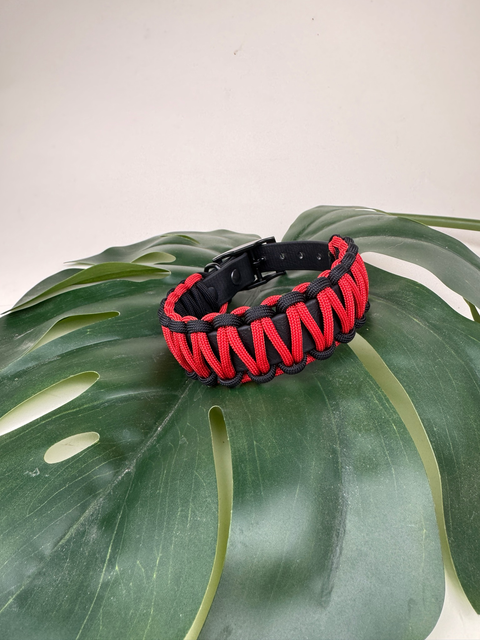 Biothane-Halsband mit Paracord - Chilli Red / Schwarz